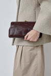 Il Bisonte Classic Clutch in Café